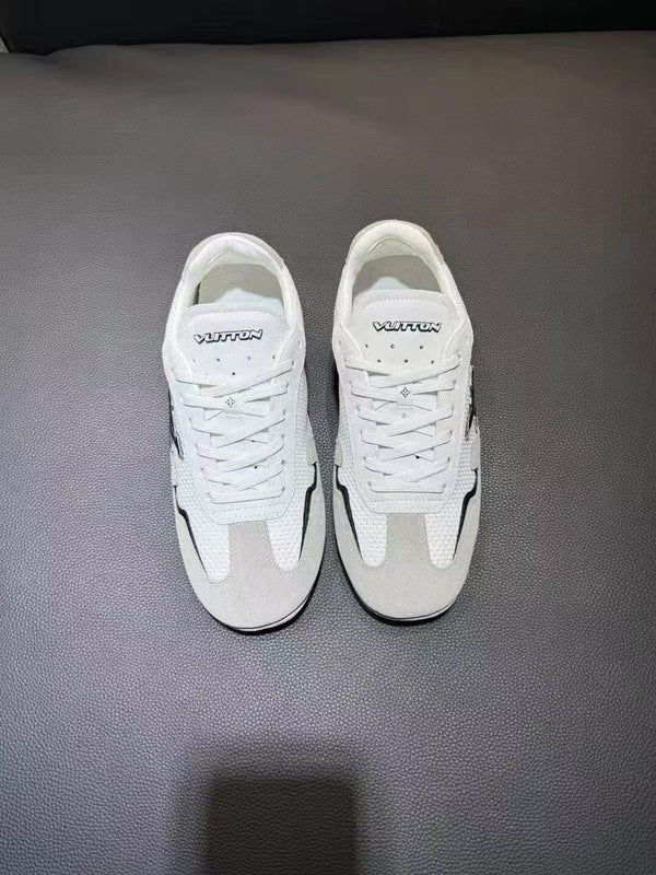 Sneaker LV Rally in pelle scamosciata di vitello grigia e tessuto a rete