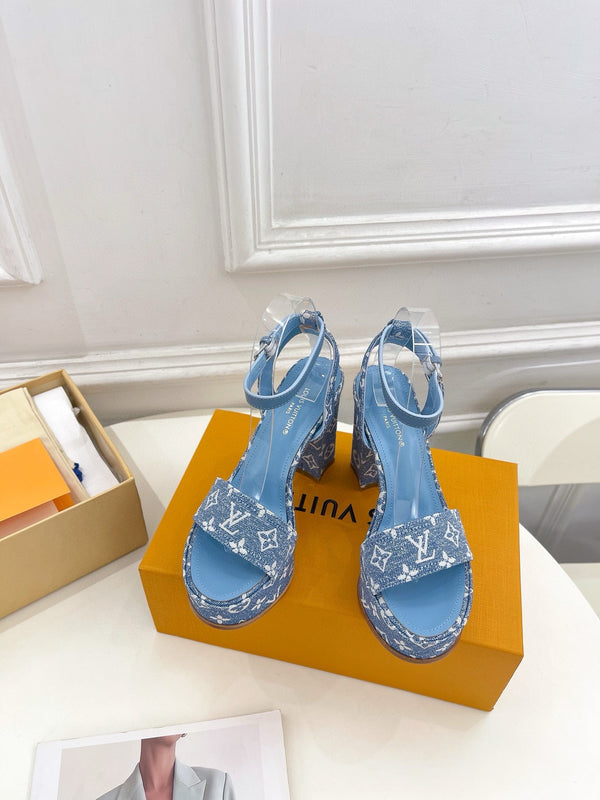 Sandali con plateau e cinturino in denim monogramma blu LV da 110 mm