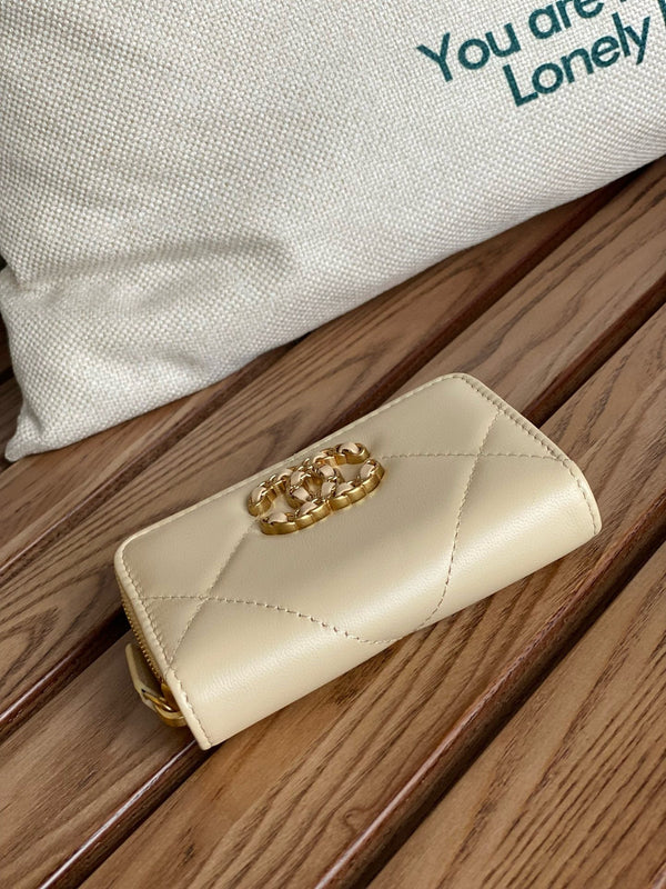 CC 19 Zipped Coin Purse Lambskin