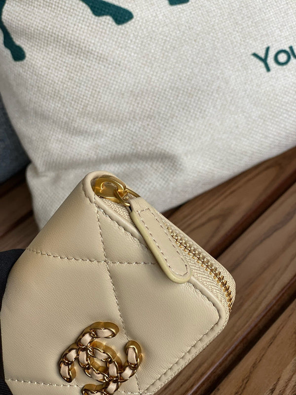 CC 19 Zipped Coin Purse Lambskin