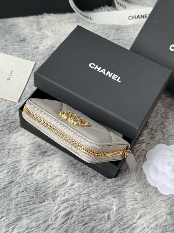 CC 19 Zipped Coin Purse Lambskin