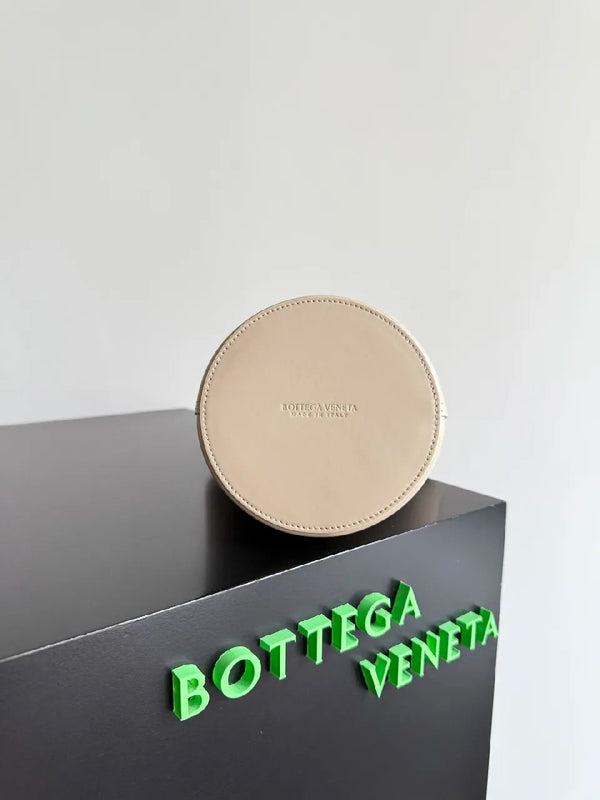 BV 25S Small Liberta Bag 22cm Beige Calfskin GHW