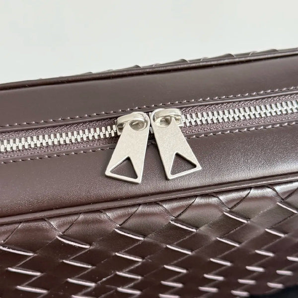 BV 25 Small Intrecciato Camera Bag 24.5cm Deep Brown Cowhide HW