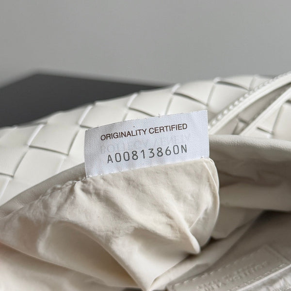 BV Small Dustbag 21cm White Intrecciato Calfskin Leather