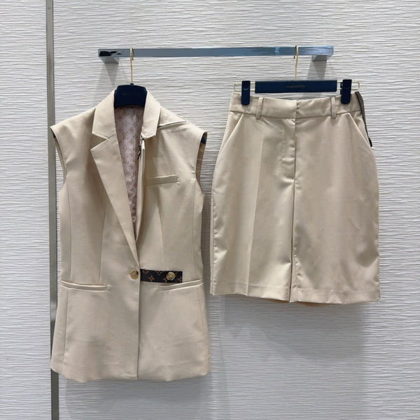 LV 25 Simple Elegant Vest Set Black Beige Poliester Wool