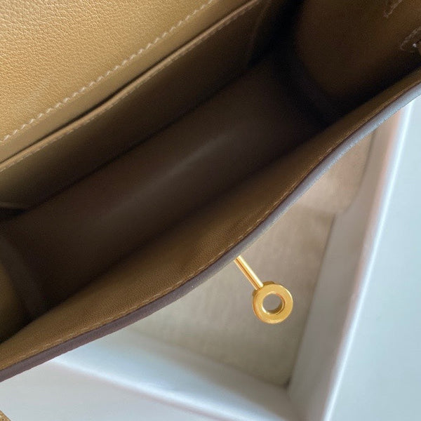 Kelly Danse II 22cm Brown Evercolor Leather Ghw