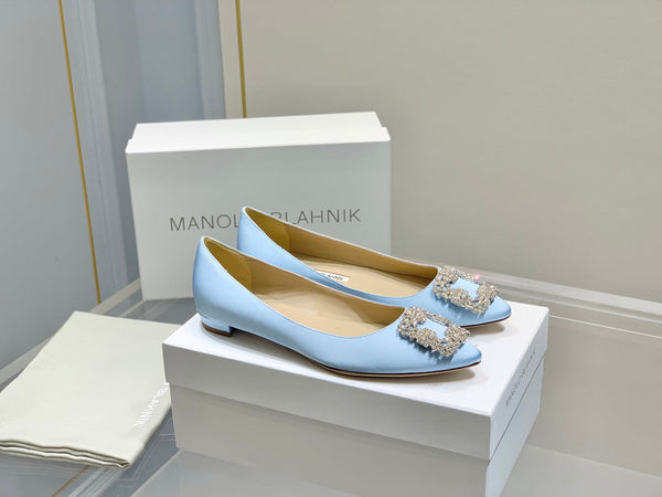 Manolo Diamond Buckle Pumps Baby Blue Silk 327501