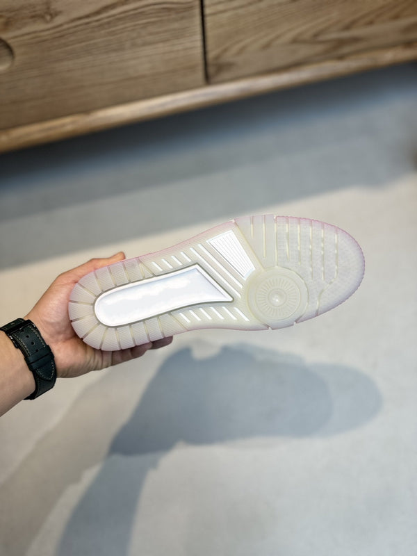 SNEAKER LV TRAINER MONOGRAM DENIM BIANCA ROSA