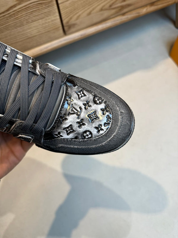 LV TRAINER MONOGRAM DENIM BIANCO NERO SNEKER