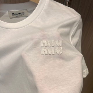 T-shirt in cotone con logo ricamato e lettera Miu Miu