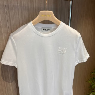 T-shirt in cotone con logo ricamato e lettera Miu Miu