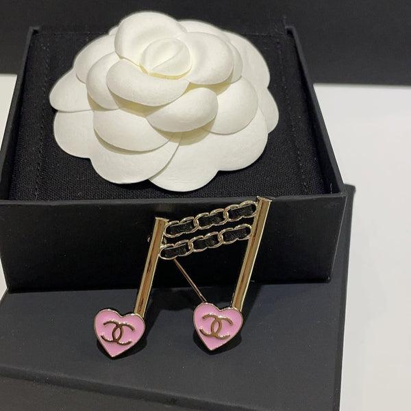 CC Brooch Gold 163086