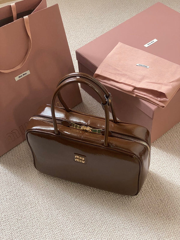 Beau Naplak 34cm Brown Patent Leather