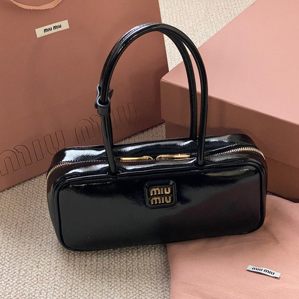 Beau Naplak 27cm Pelle verniciata nera