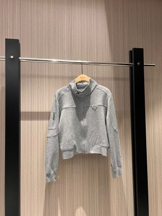 Giacca Prada in nylon nero e grigio