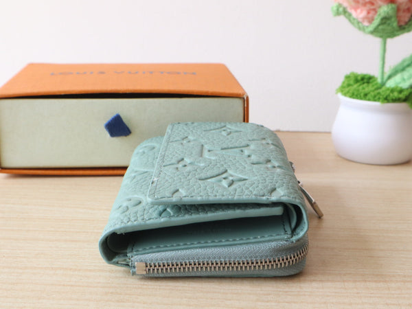 LV Portefeuille Pilot Monogram Grained Taurillon Cowhide