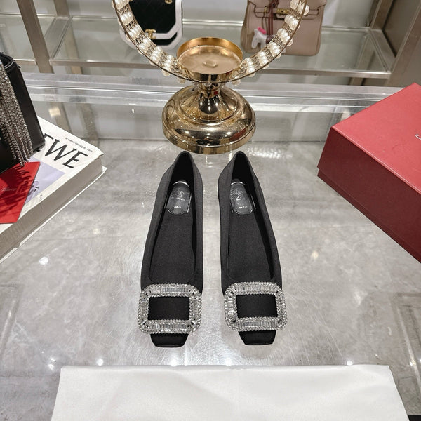 Bell Viv 25 Pumps Black Imported Silk 300731