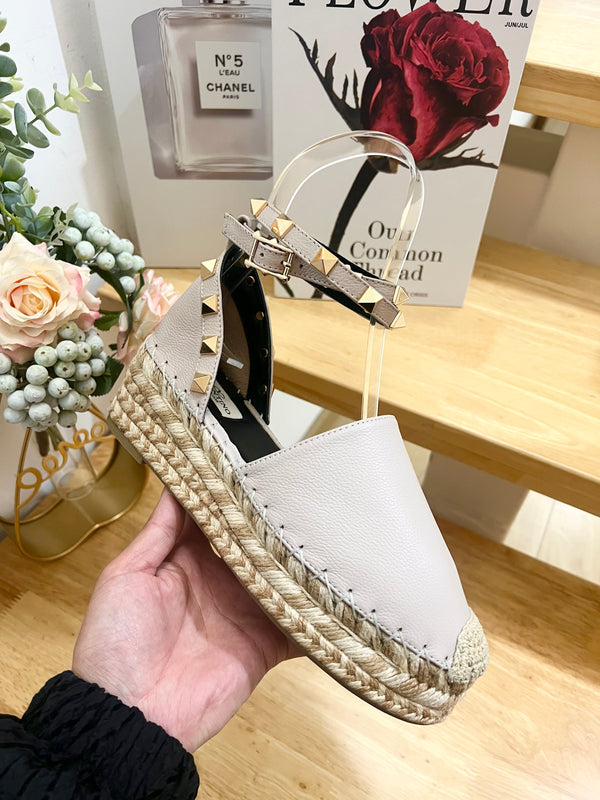 Valentino Rockstud Espadrille Sandals Beige Gray Leather 240598
