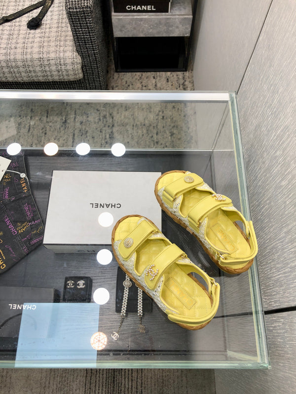 VELCRO SANDALS IN LIGHT YELLOW LAMBSKIN AND TWEED FABRIC