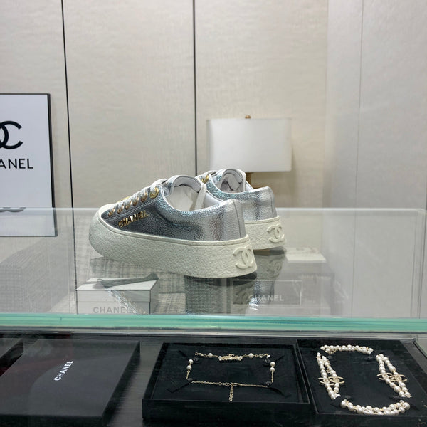 CASUAL SNEAKER IN SILVER METALLIC LAMBSKIN