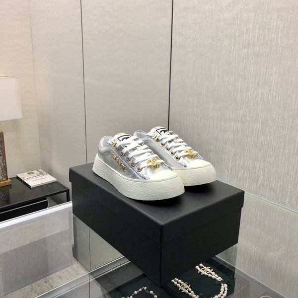 CASUAL SNEAKER IN SILVER METALLIC LAMBSKIN