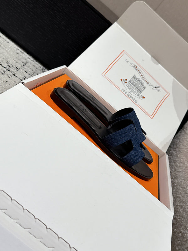 HM 25 Oran Sandal Black Calfskin Dark Blue Denim