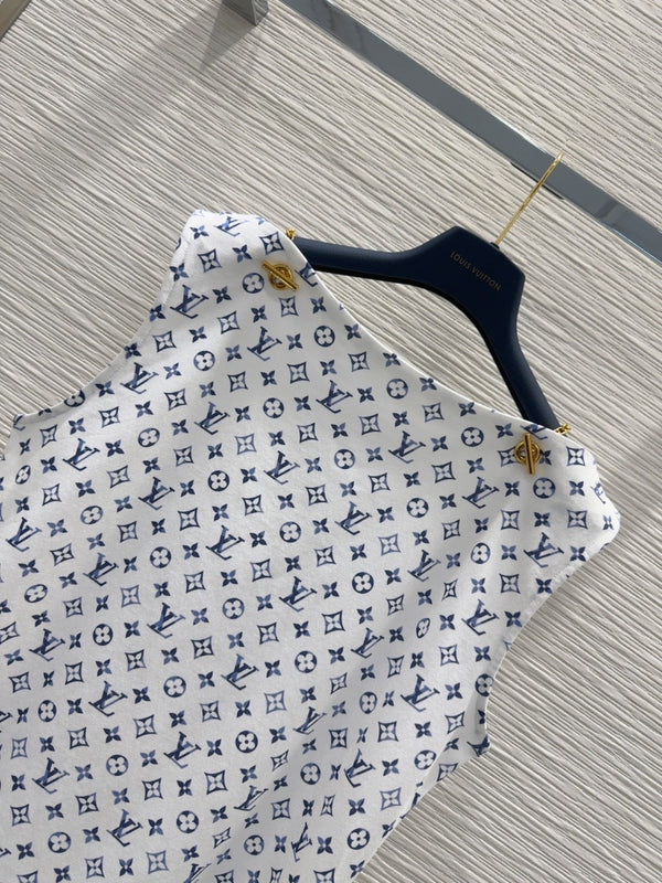 LV 25 Simple Dress White Blue Cotton