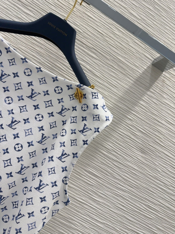 LV 25 Simple Dress White Blue Cotton