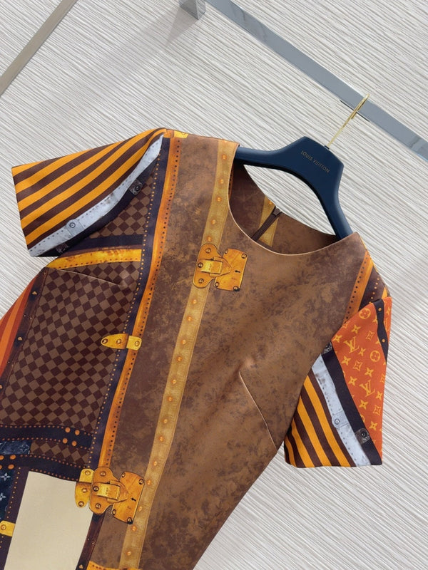 LV 25 Retro Elegant T-Shirt Multicolor Polyester