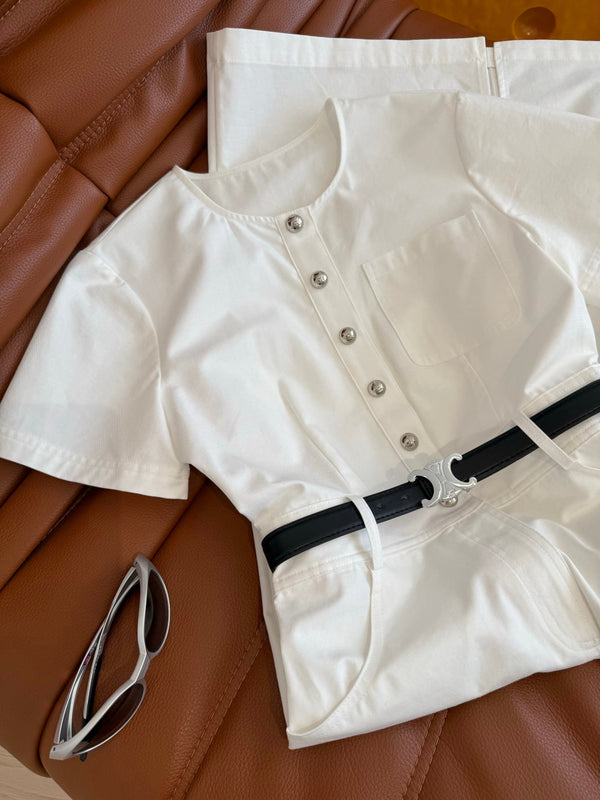 Abito in denim Celine 25 con cintura con fibbia argentata in cotone bianco