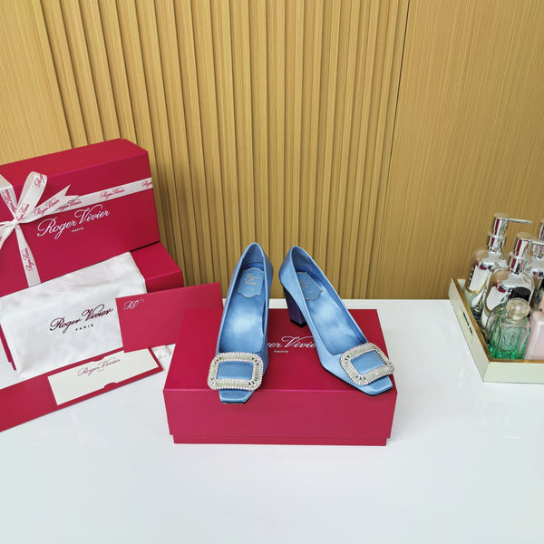 Viv Button Pumps Mist Blue Silk 247406