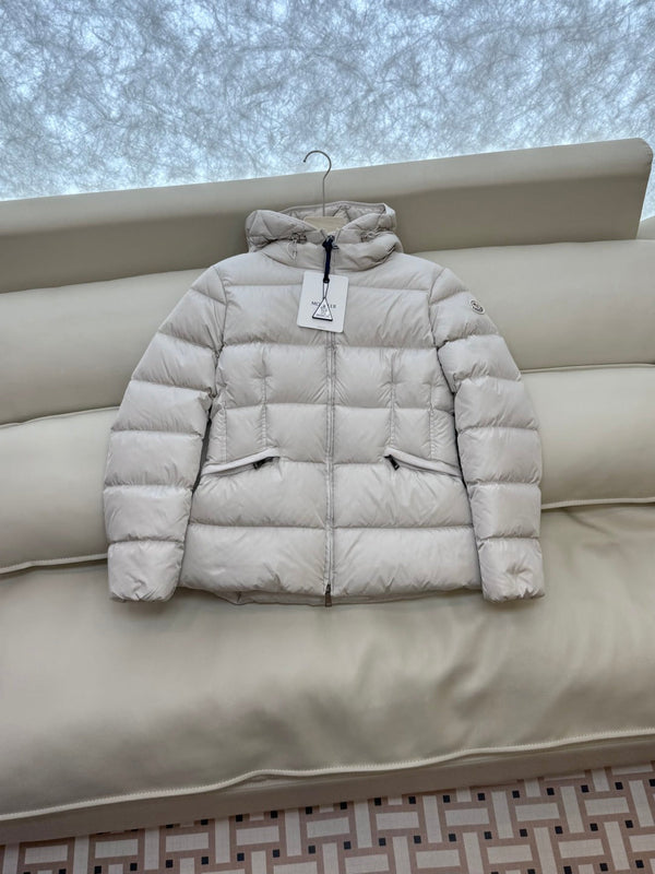 Moncler 25 Jacket White Polyester And Goose Feathers 301515