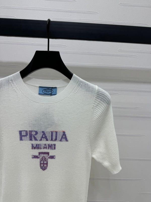 Prada 25 T-Shirt Wool with Acrylic 233531