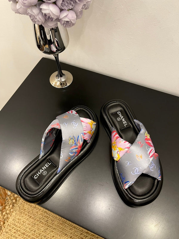 CC 25 Platform Slide Grey Cloth Sheepskin 334739