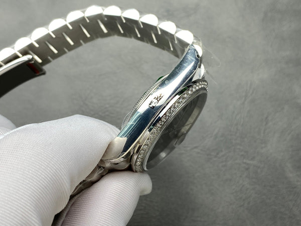 Rolex Day-Date 36mm Silver Black Dial