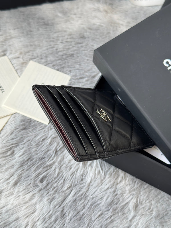 CC Carld Holder Black Sliver-tone Metal Lamskin 242674