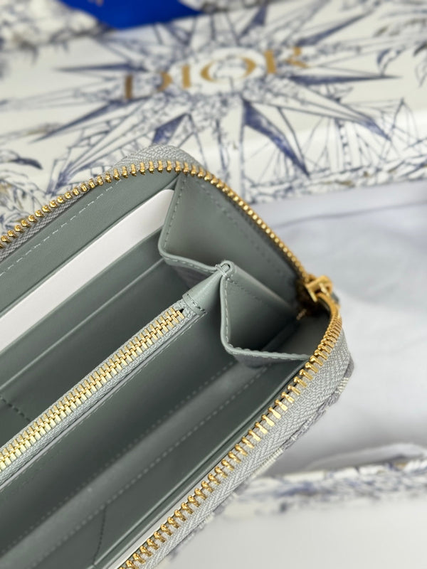 CD 30 Montaigne Voyageur Slim 19.5cm Grayish Jacquard 258612