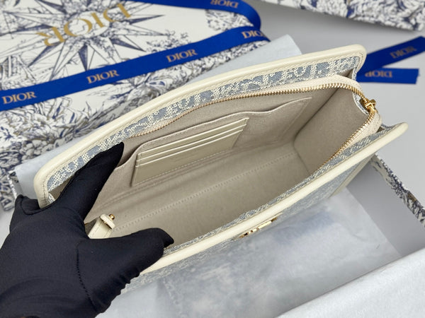 CD 30 Montaigne Dea Pouch 26cm White Blue Jacquard 258615