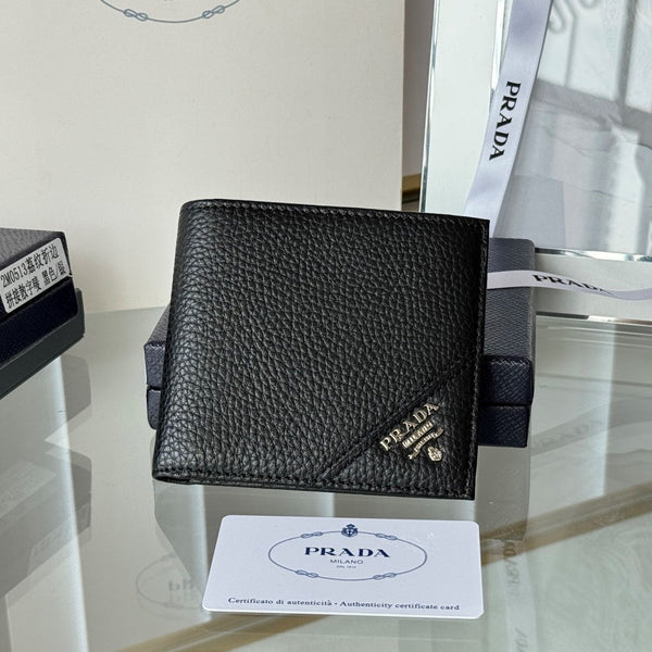 Pra 2M0513 Logo-Stamp Wallet 11cm Black lychee-grained cowhide