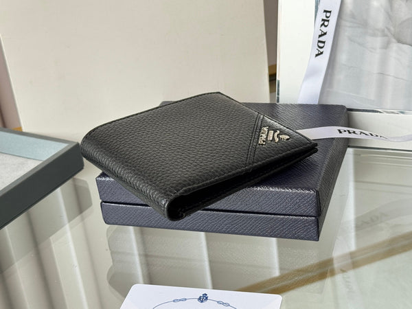 Pra 2M0513 Logo-Stamp Wallet 11cm Black lychee-grained cowhide