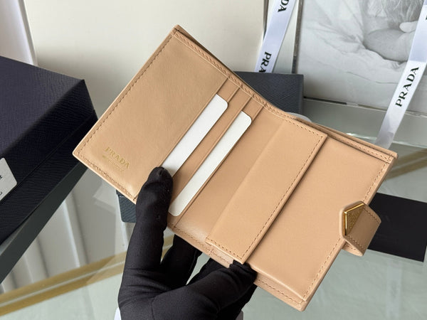 Pra 1MV204 Small Wallet Caramel Saffiano & Smooth Leather
