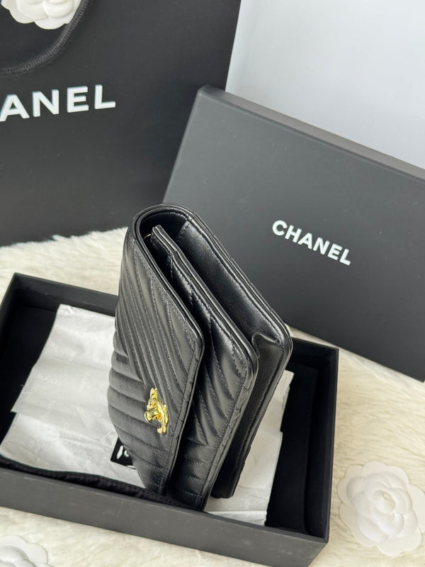 CC 2025 Woc 19cm Bag Black Gold Lambskin 299732