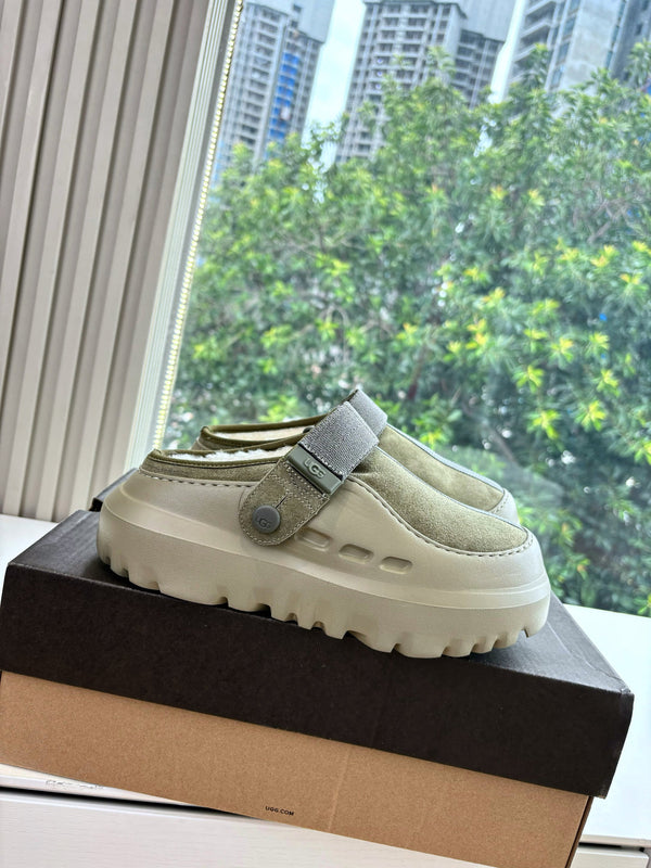 UGG PeakMod Mule Grayish Olive Suede 525930