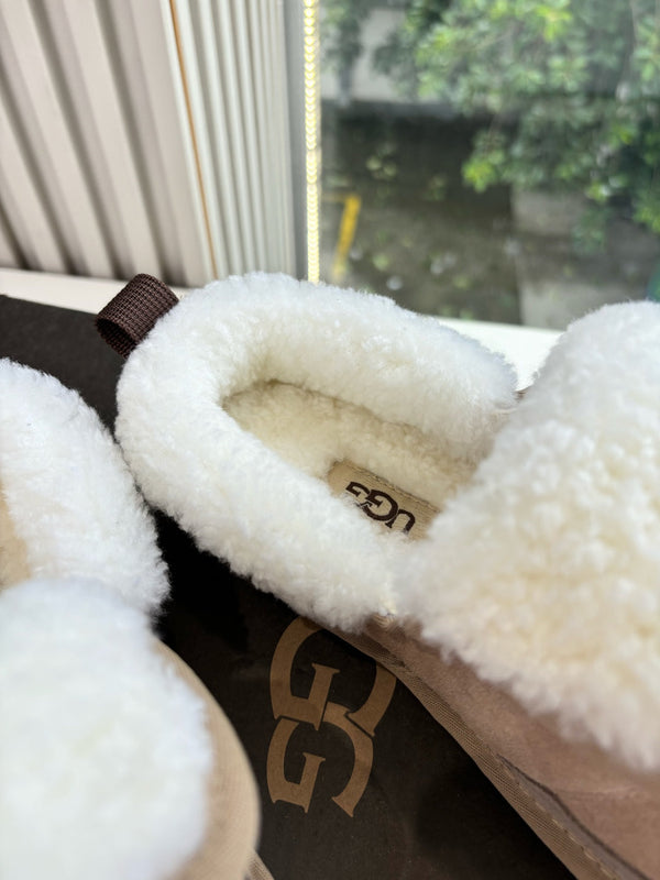 UGG Australian Shepherd Theia Warm Taupe Wool Suede 525933