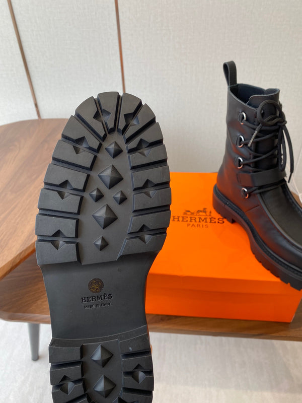 Stivali classici HM 25s in pelle di vacchetta nera 422588