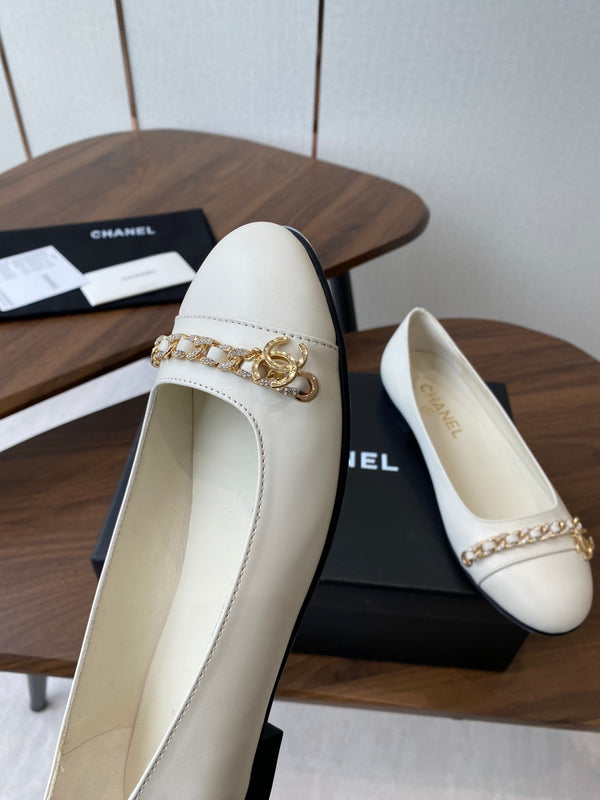 CC Ballerina Chain Flats White Lambskin GHW 431485