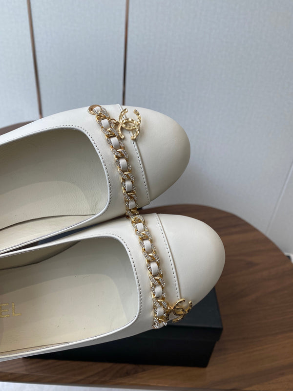 CC Ballerina Chain Flats White Lambskin GHW 431485