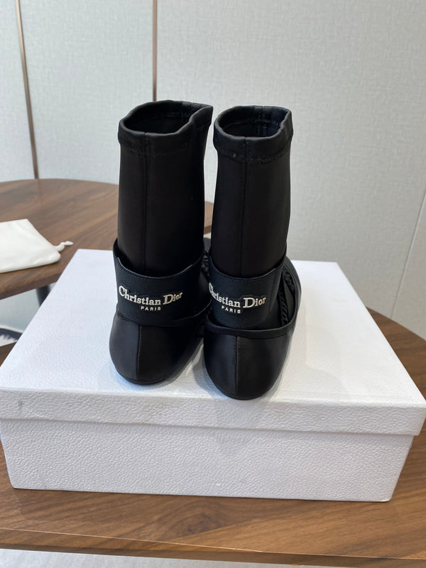 CD Ballet Stretch Boots Black Sheepskin Fabric 431502