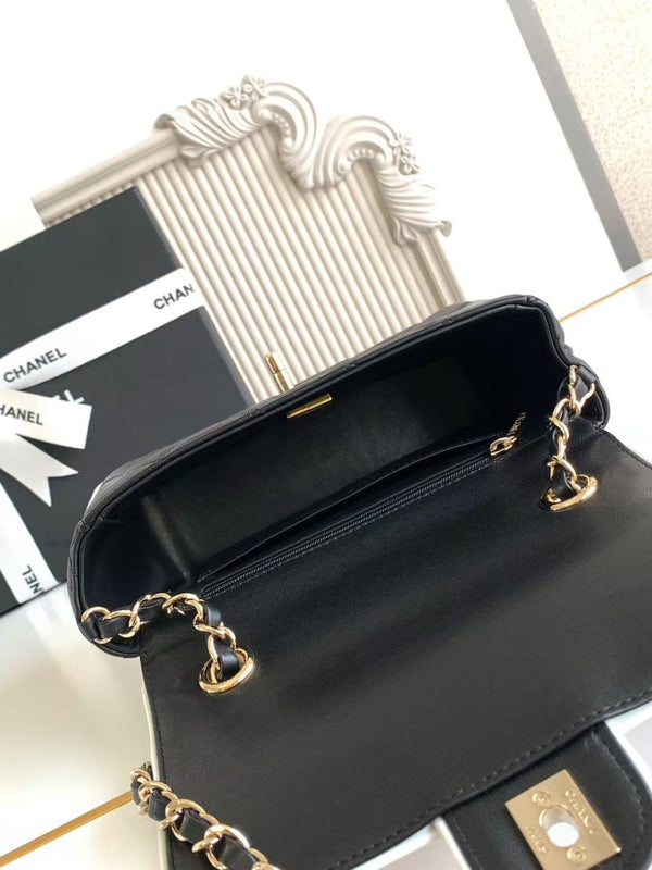 CC 25P Mini Flap Bag 20cm Nero Bianco Pelle di vitello