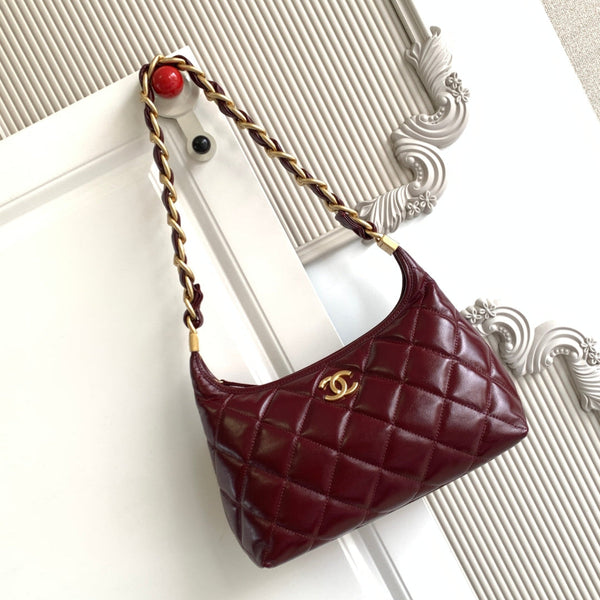 Borsa Hobo CC con catena 35 cm in pelle di agnello rossa 277763 GHW